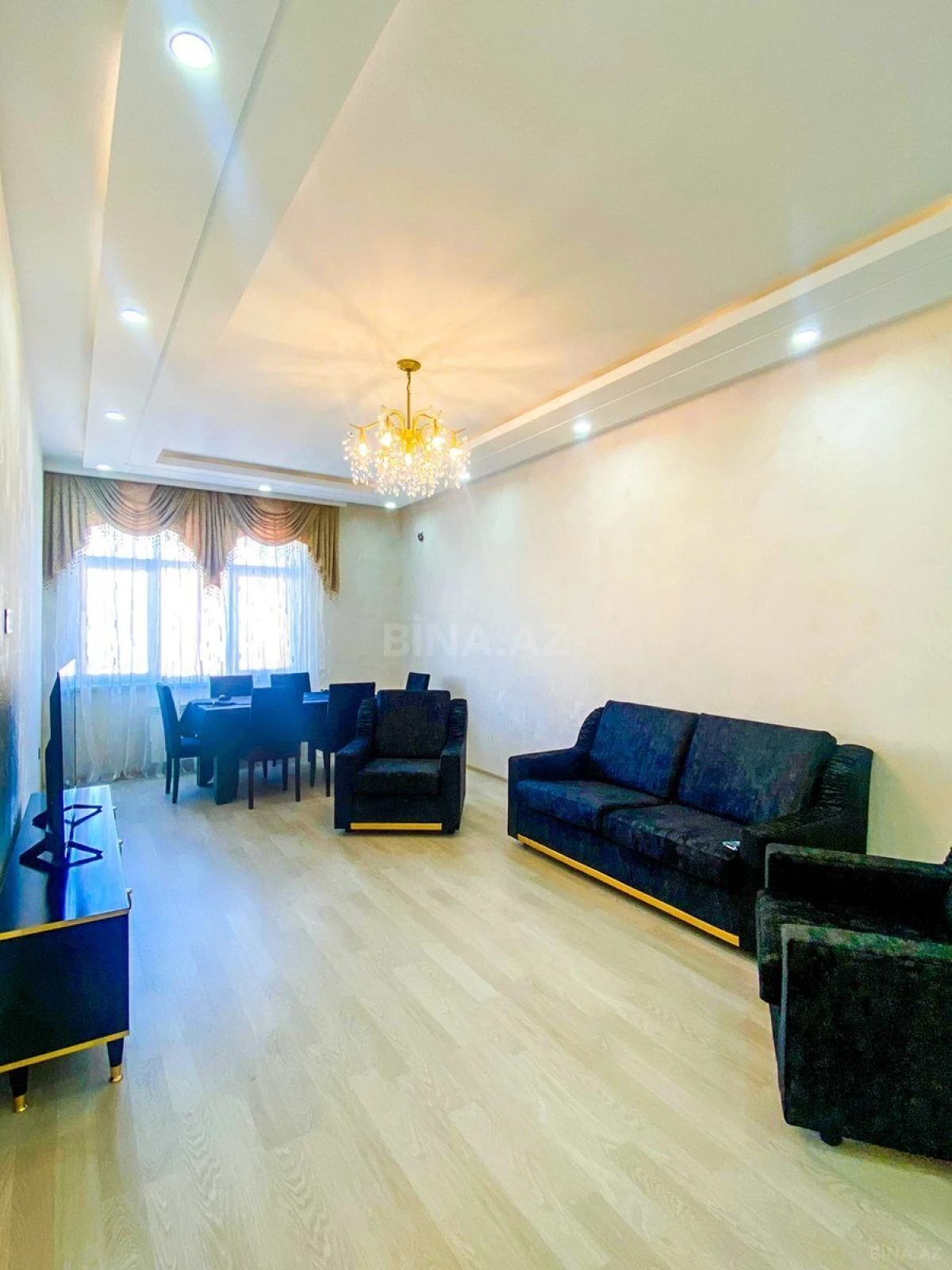 Kirayə verilir 2 otaqlı mənzil 95 m²