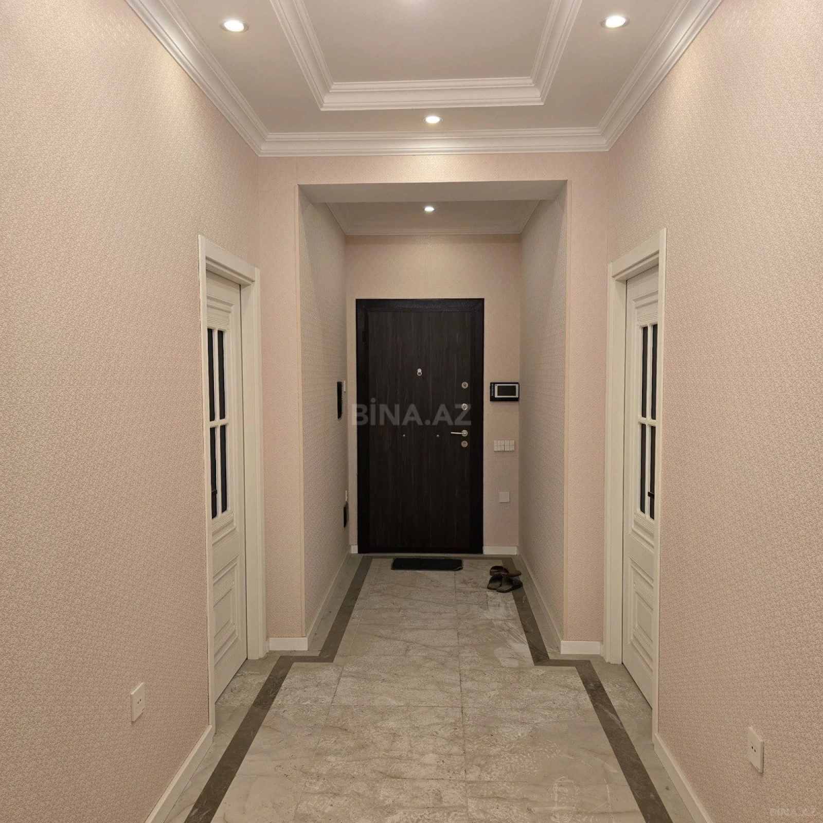 Satılır 3 otaqlı mənzil 96 m²
