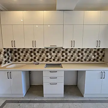 Satılır 3 otaqlı mənzil 96 m²