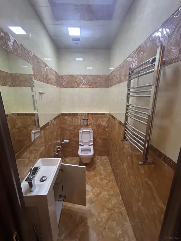 Kirayə verilir 3 otaqlı mənzil 192 m²