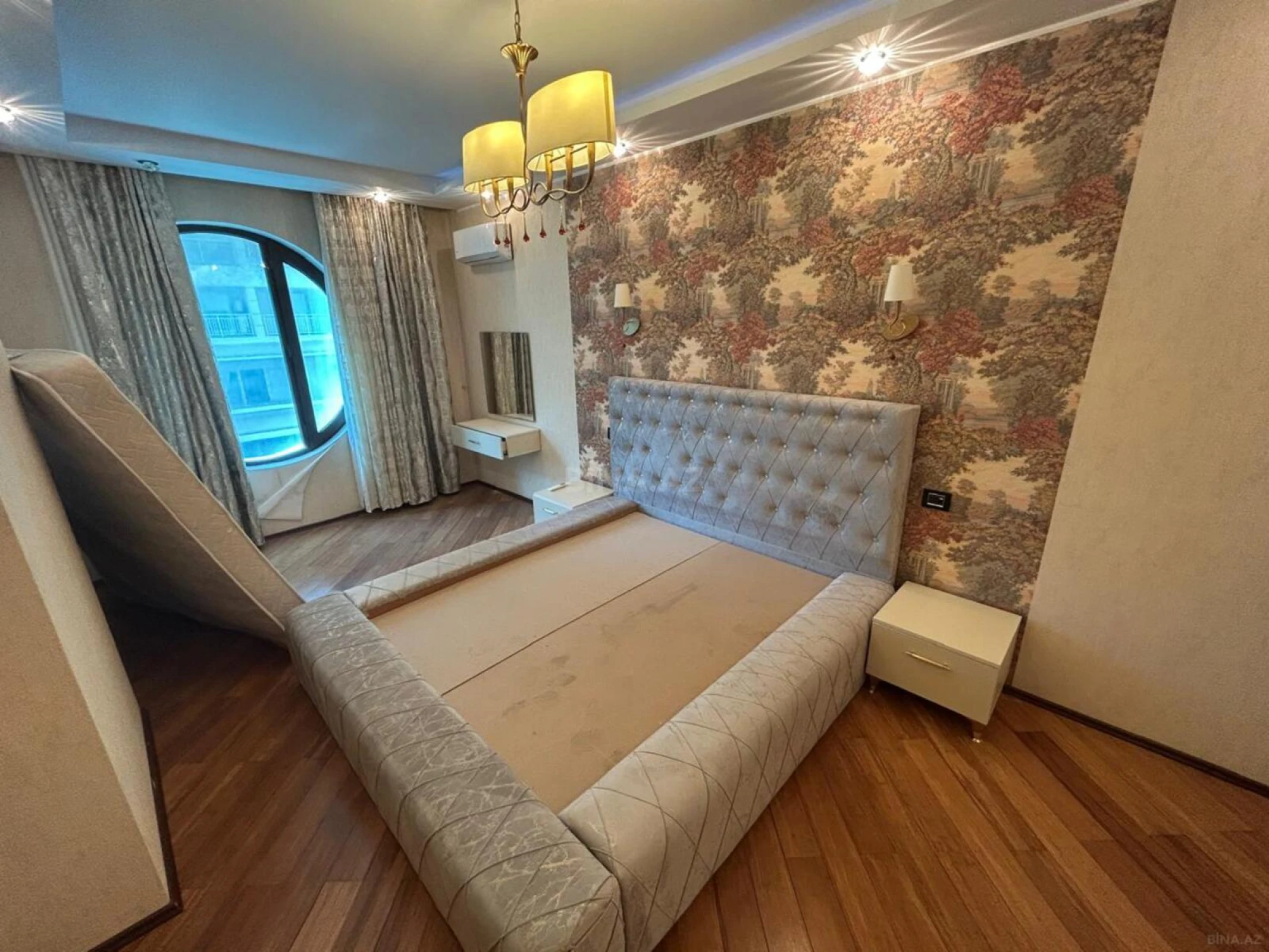 Kirayə verilir 3 otaqlı mənzil 192 m²