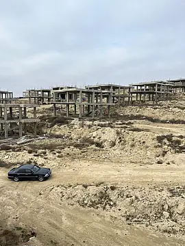 Satılır 6 otaqlı həyət evi 350 m²