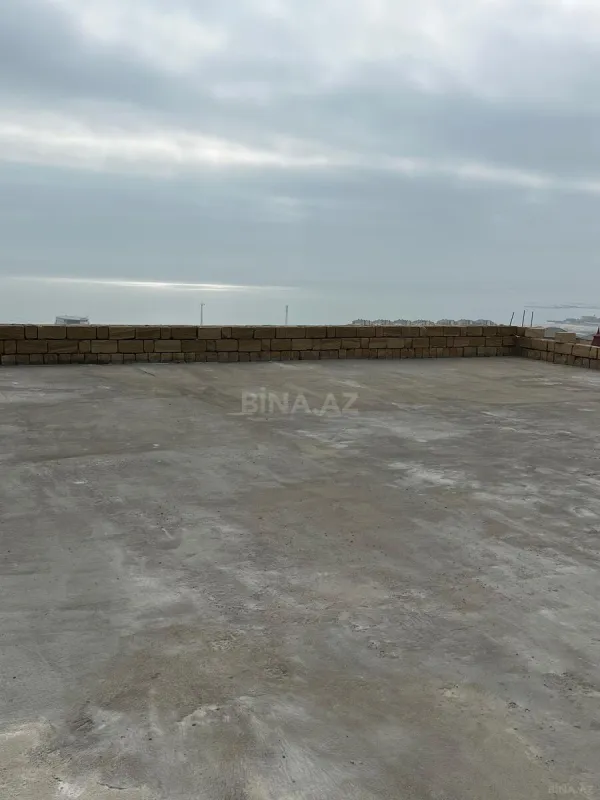 Satılır 6 otaqlı həyət evi 350 m²