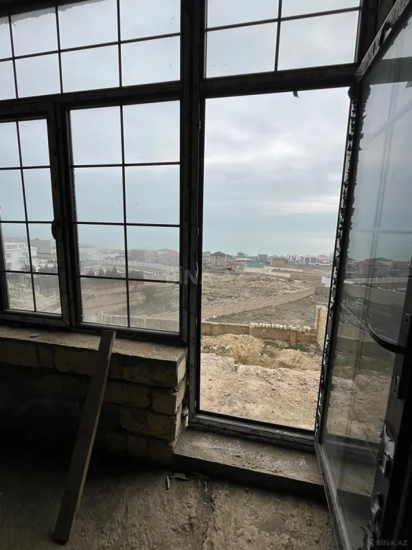 Satılır 6 otaqlı həyət evi 350 m²