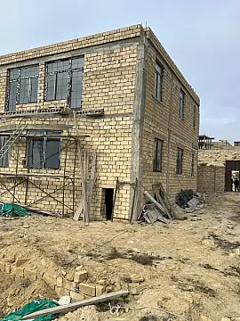 Satılır 6 otaqlı həyət evi 350 m²