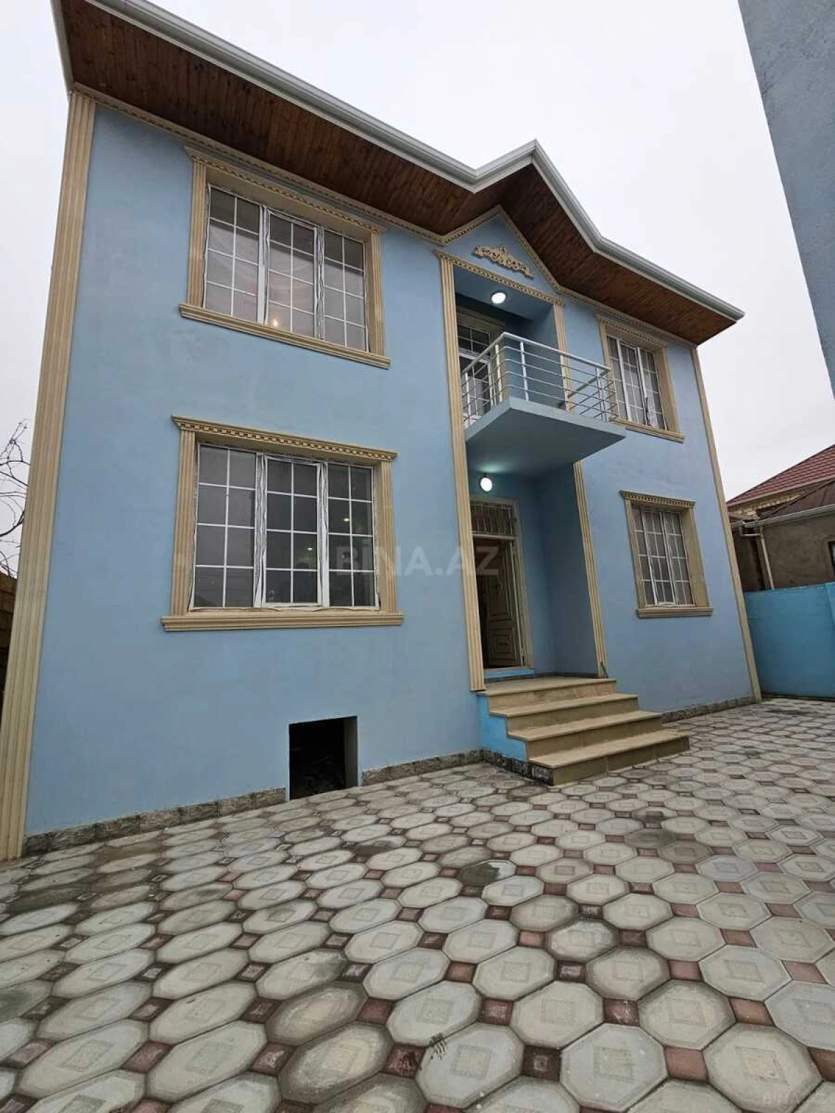 Satılır 4 otaqlı həyət evi 150 m²