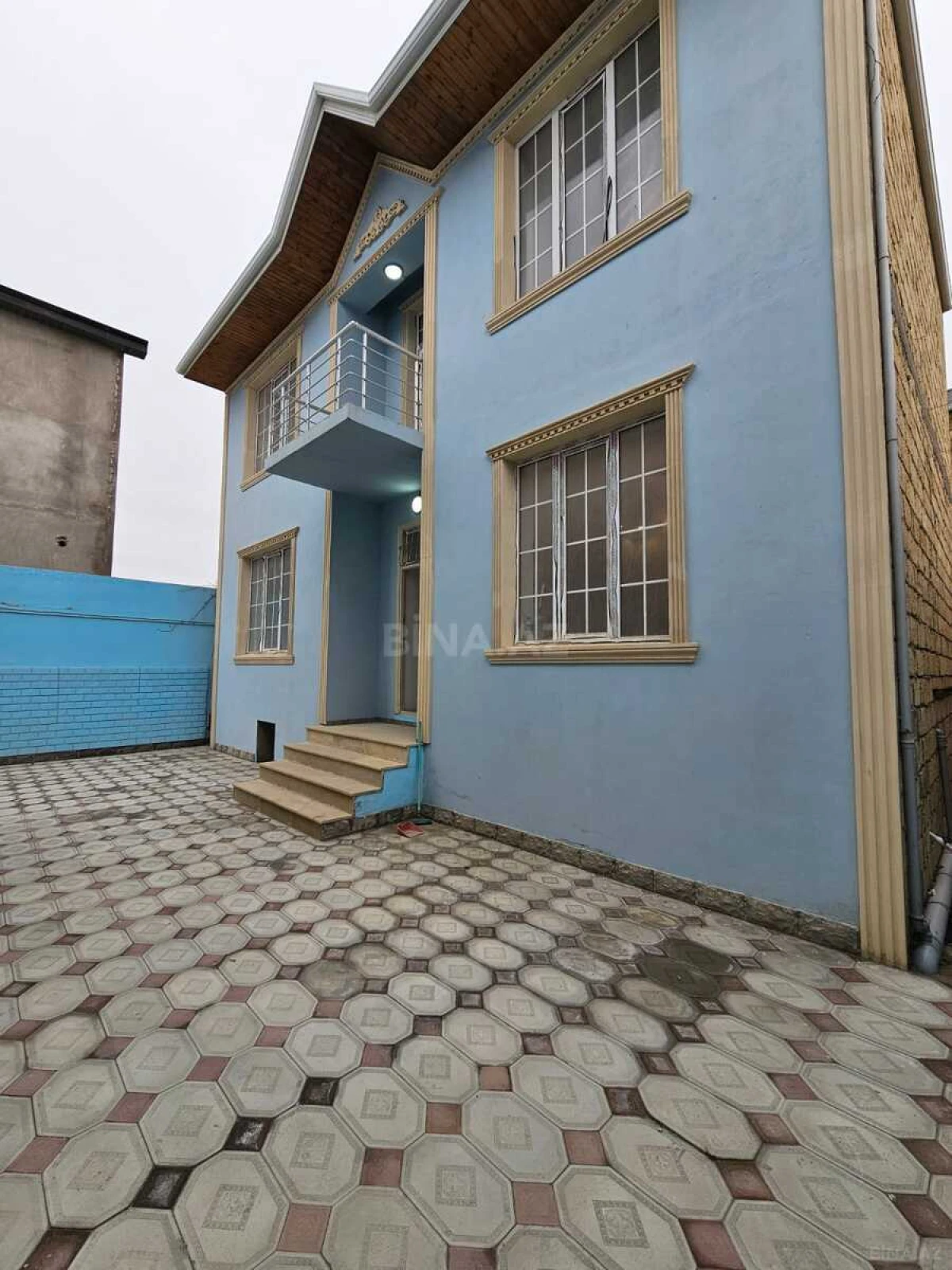 Satılır 4 otaqlı həyət evi 150 m²