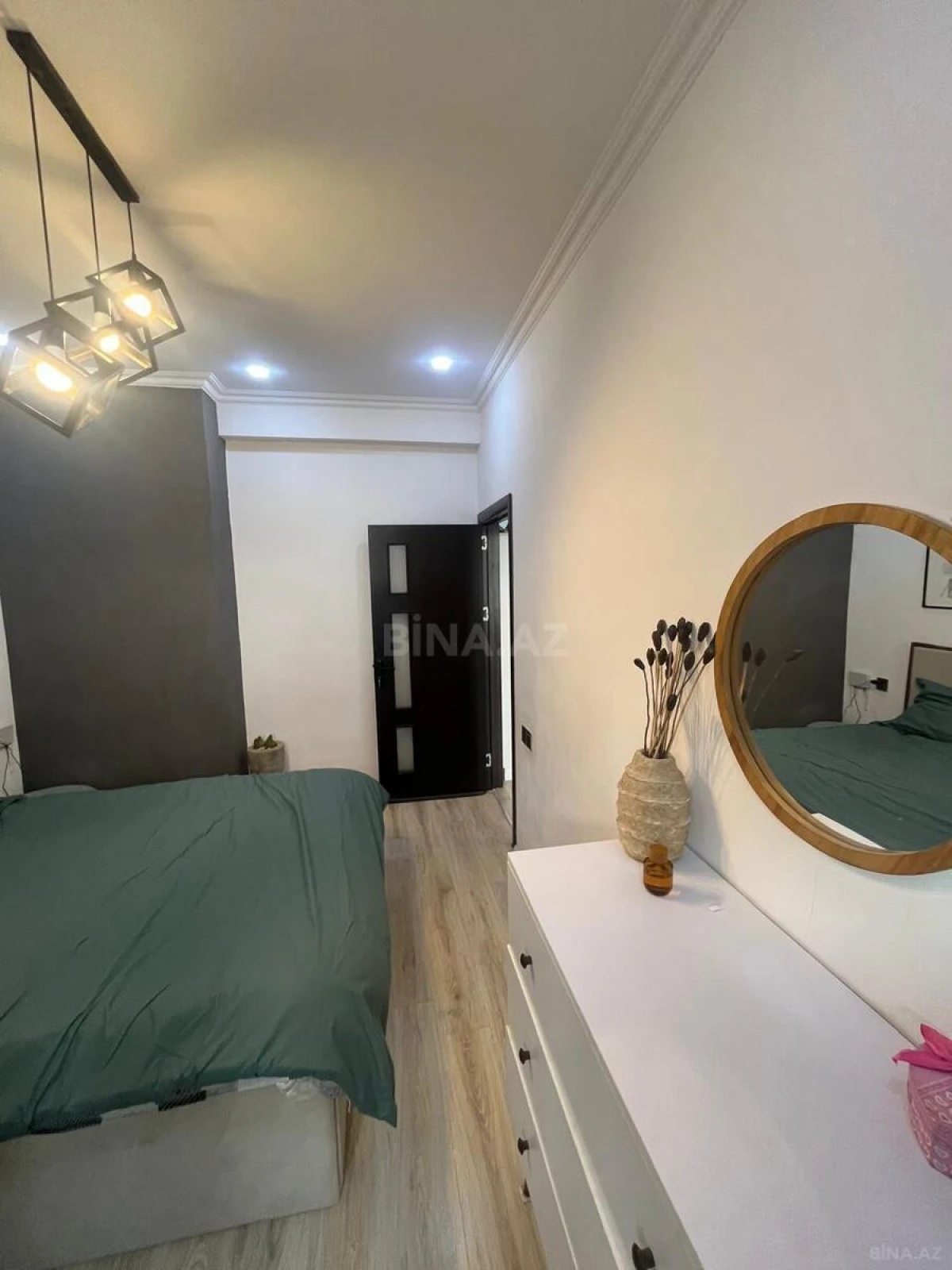 Satılır 2 otaqlı mənzil 53 m²