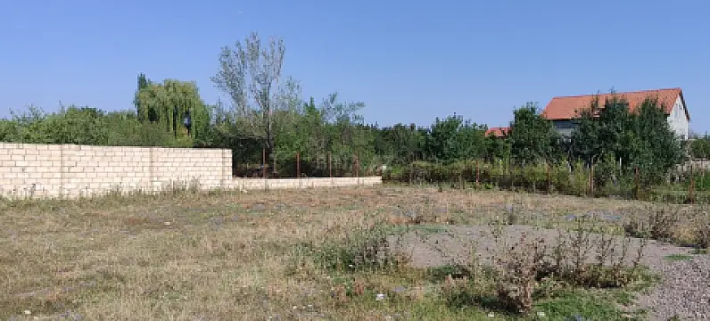 Satılır torpaq sahəsi 8 m²