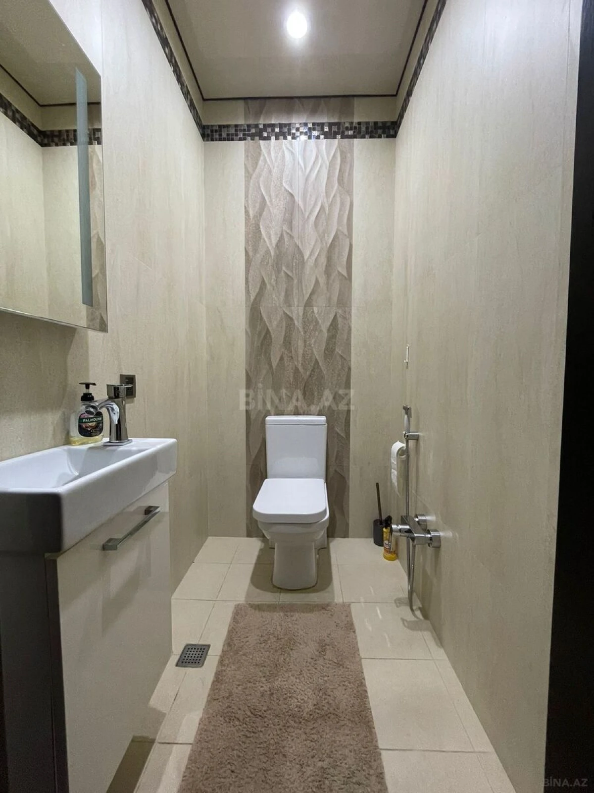 Kirayə verilir 2 otaqlı mənzil 98 m²