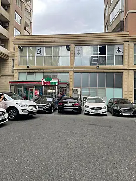 Kirayə verilir 2 otaqlı mənzil 98 m²