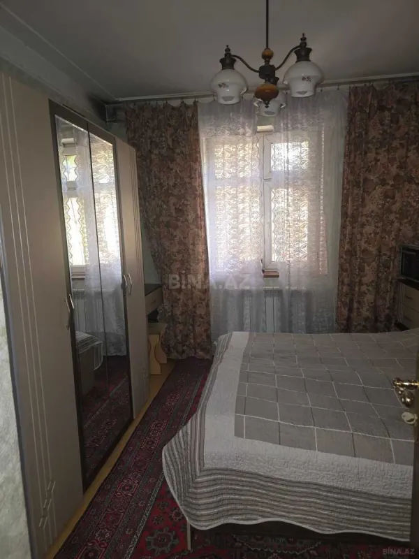 Satılır 4 otaqlı mənzil 90 m²