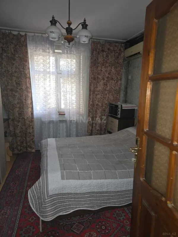 Satılır 4 otaqlı mənzil 90 m²