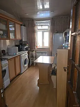 Satılır 4 otaqlı mənzil 90 m²