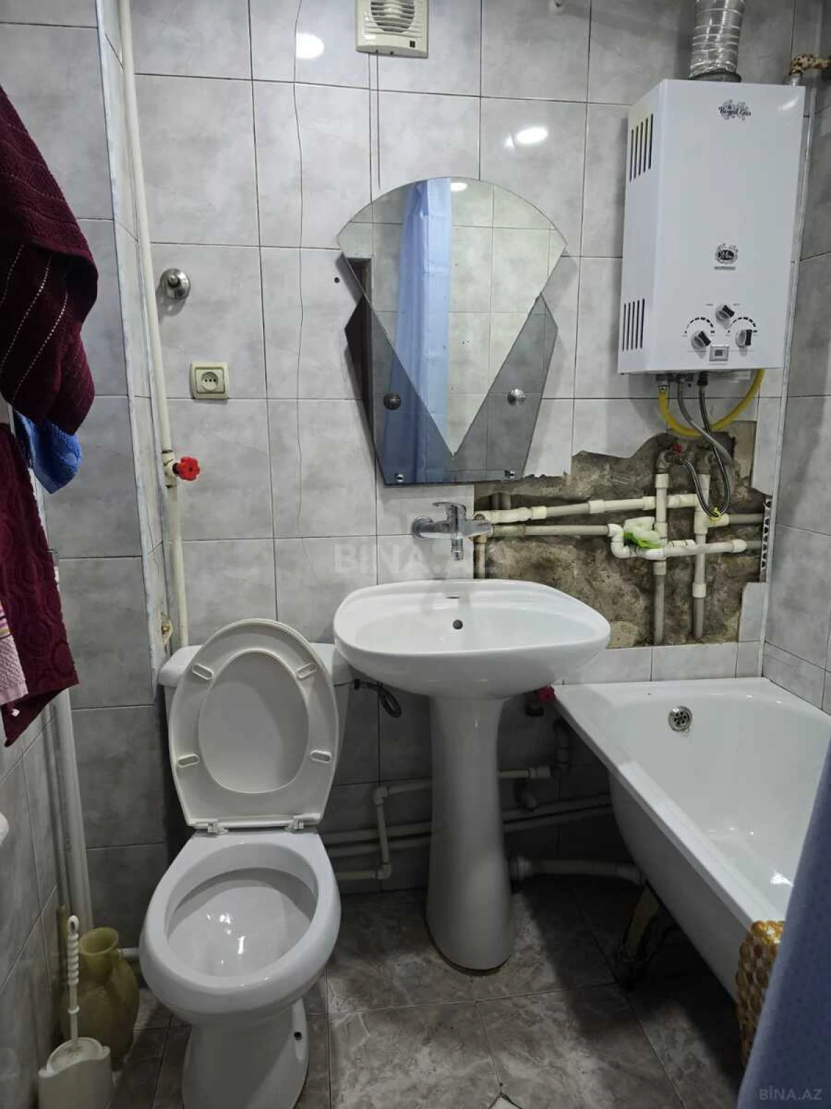 Satılır 4 otaqlı mənzil 90 m²