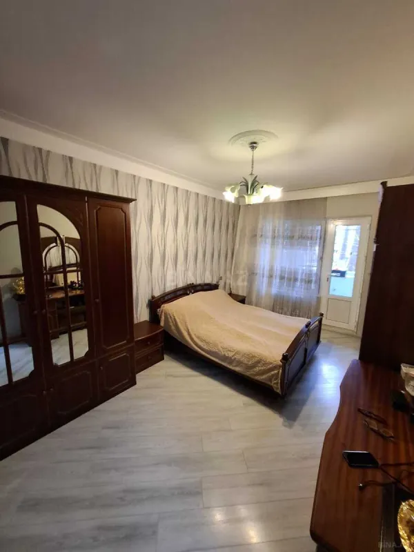 Satılır 4 otaqlı mənzil 100 m²
