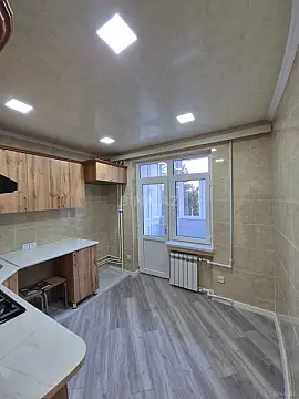 Satılır 4 otaqlı mənzil 100 m²