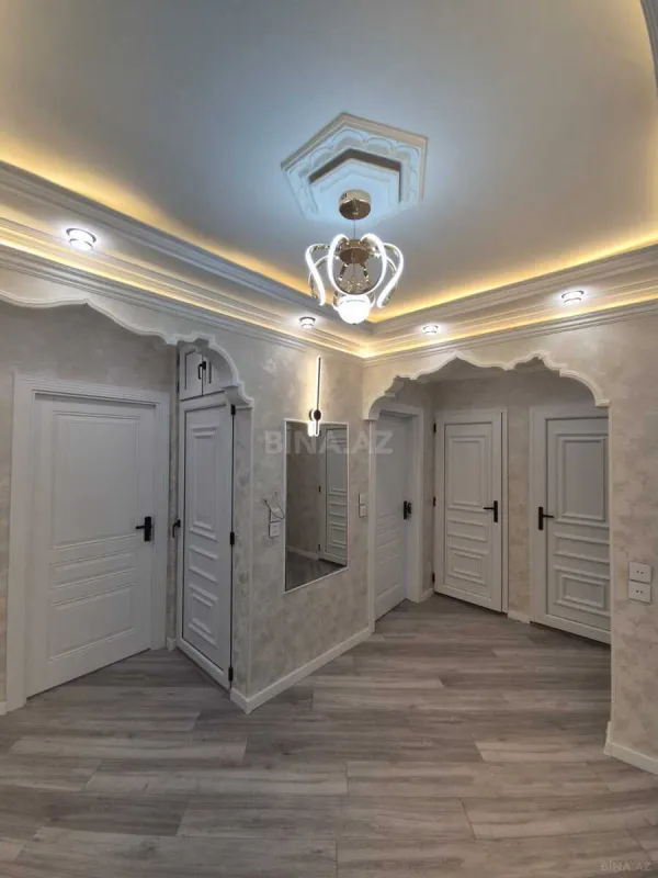 Satılır 4 otaqlı mənzil 100 m²