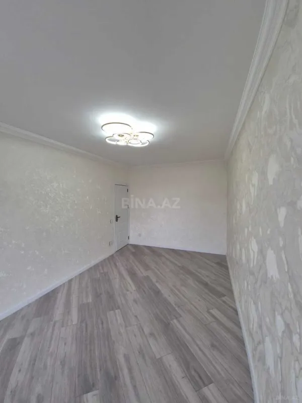 Satılır 4 otaqlı mənzil 100 m²
