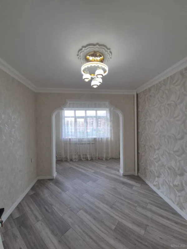 Satılır 4 otaqlı mənzil 100 m²