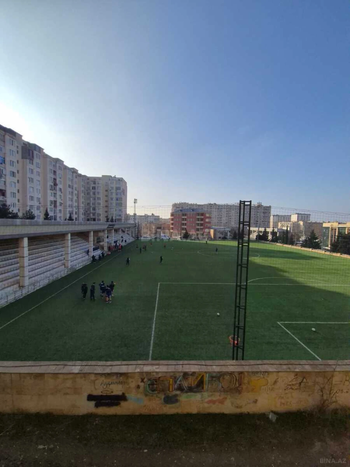 Satılır 4 otaqlı mənzil 100 m²