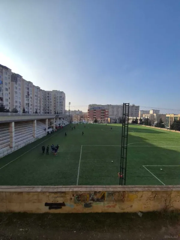 Satılır 4 otaqlı mənzil 100 m²