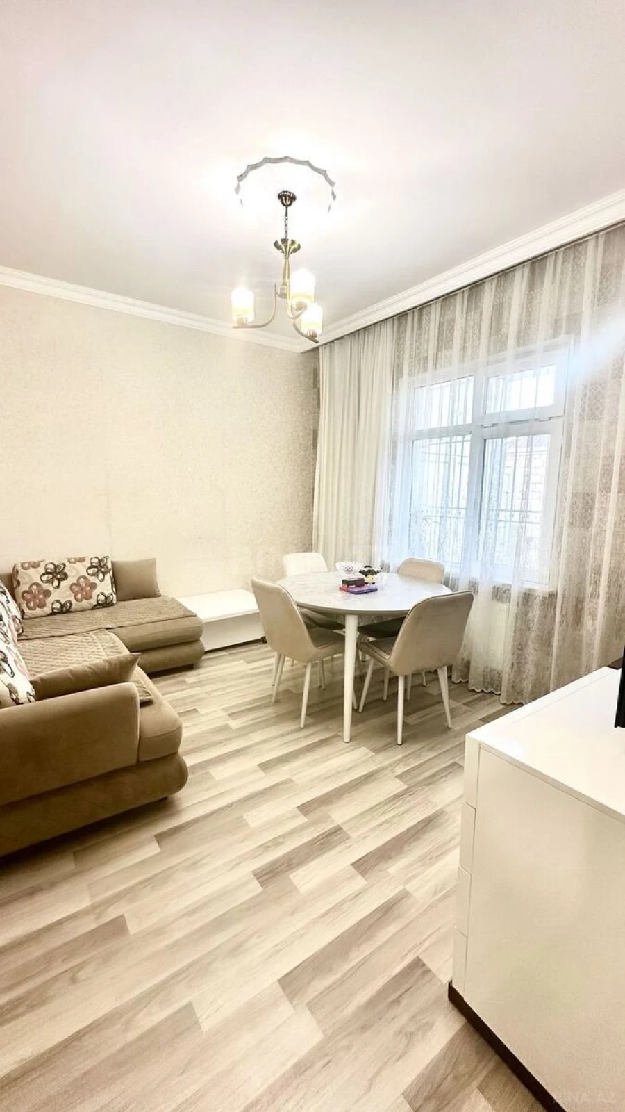 Satılır 4 otaqlı həyət evi 135 m²