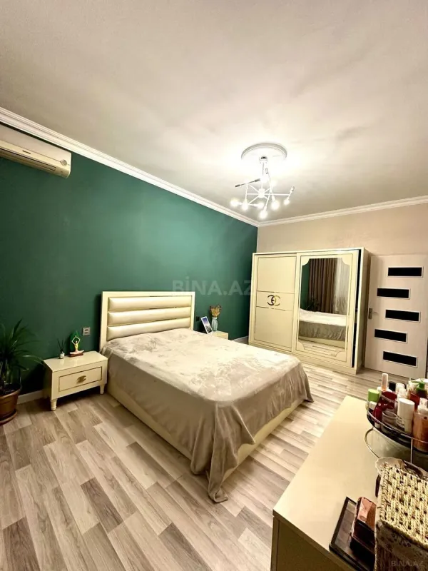 Satılır 4 otaqlı həyət evi 135 m²
