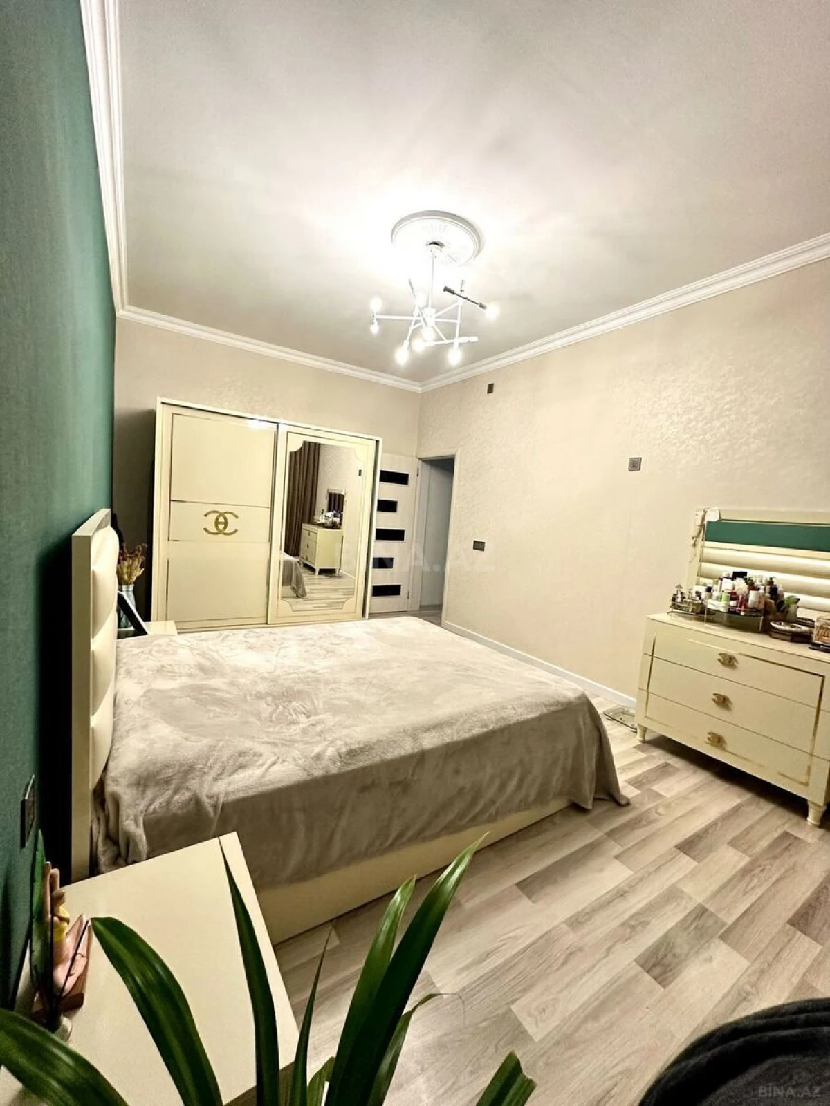 Satılır 4 otaqlı həyət evi 135 m²
