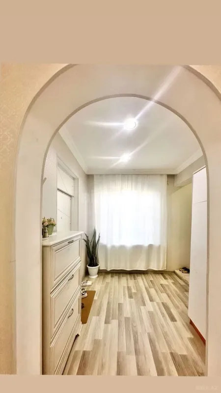 Satılır 4 otaqlı həyət evi 135 m²