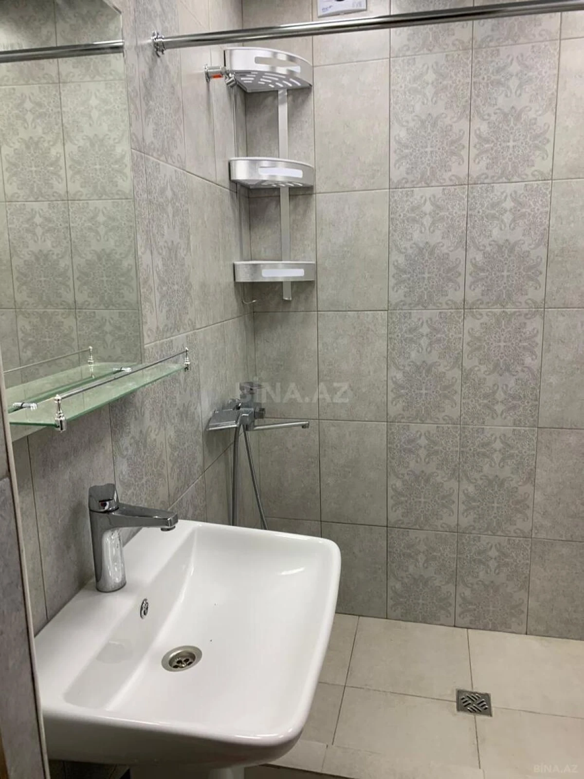 Kirayə verilir 2 otaqlı mənzil 55 m²