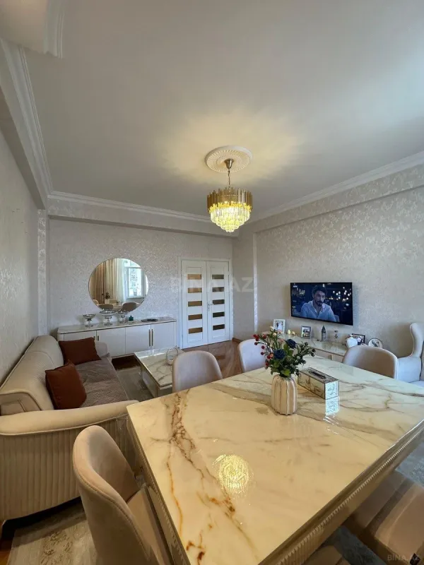 Satılır 2 otaqlı mənzil 60 m²