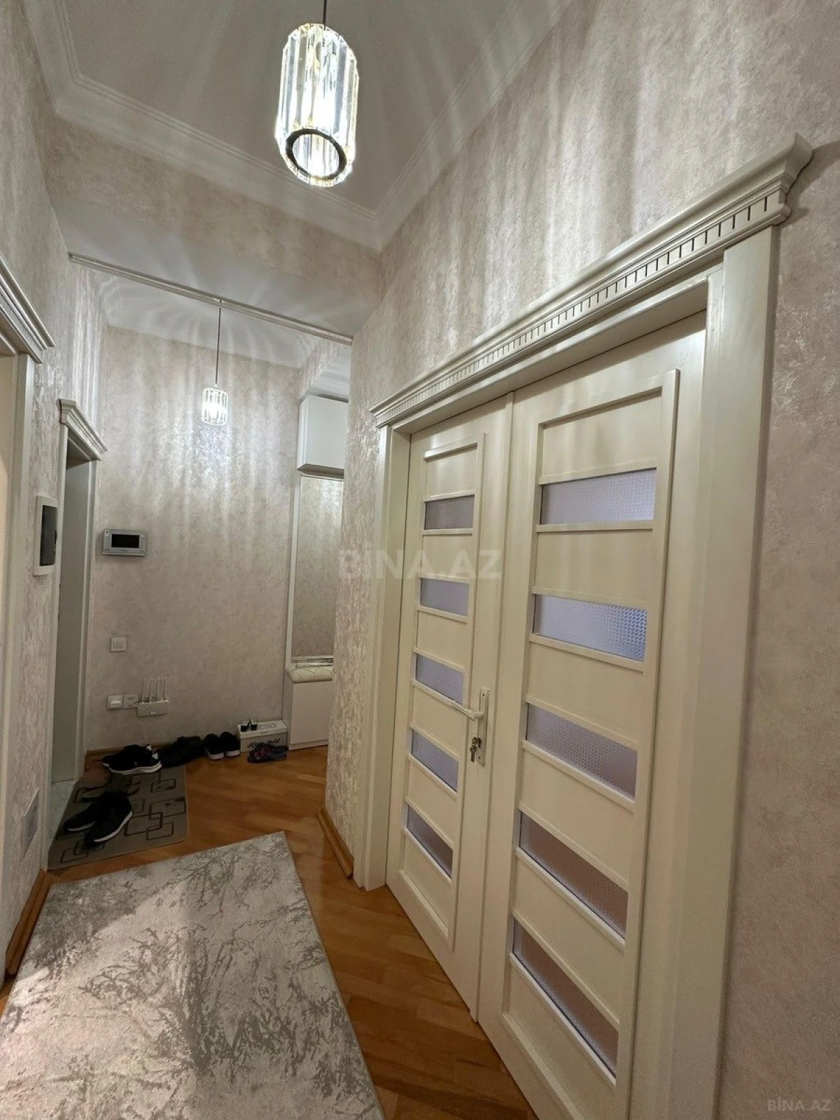 Satılır 2 otaqlı mənzil 60 m²