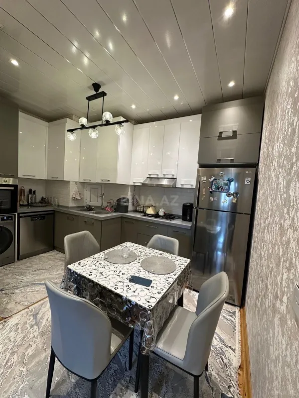 Satılır 2 otaqlı mənzil 60 m²