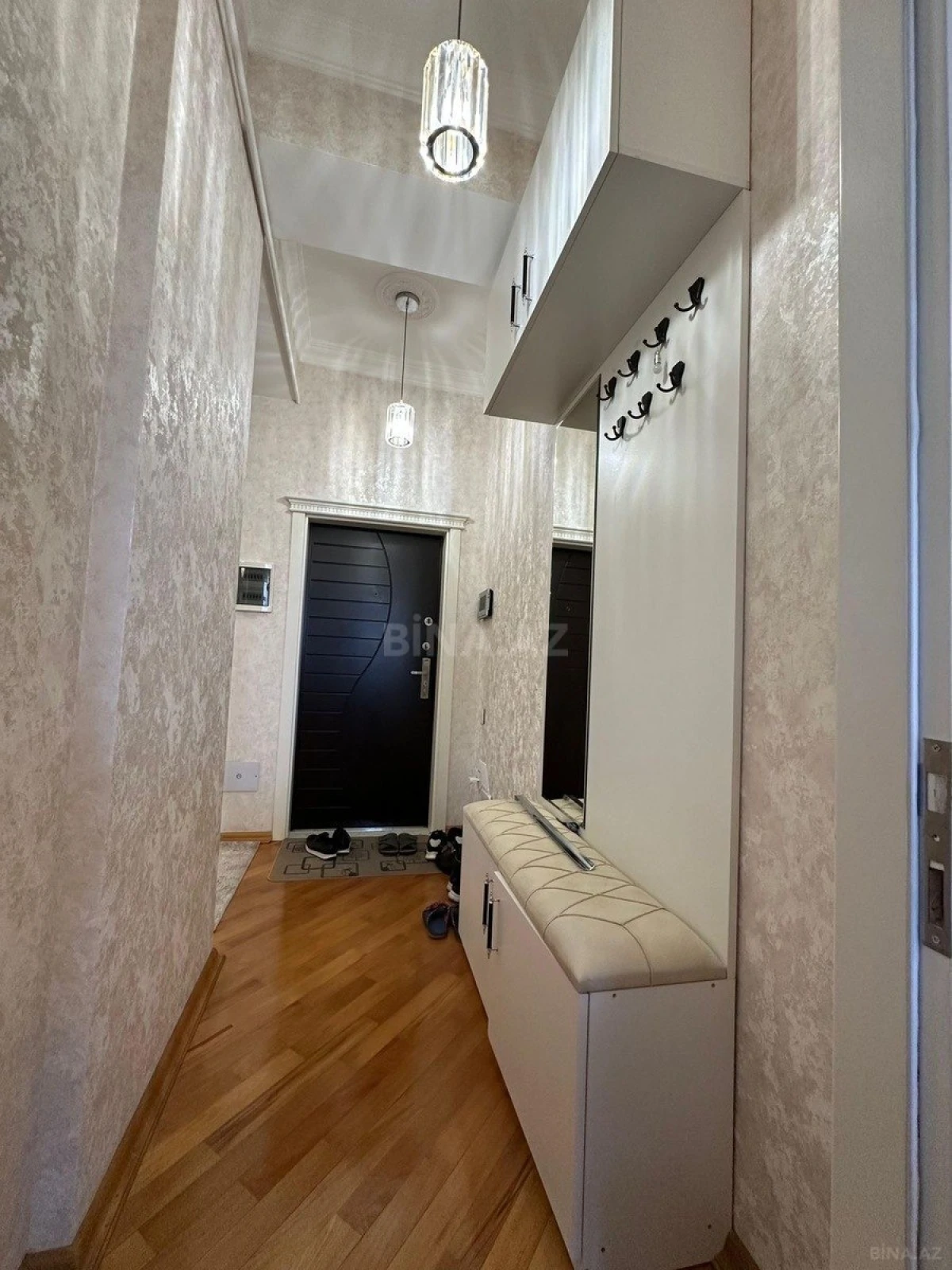 Satılır 2 otaqlı mənzil 60 m²