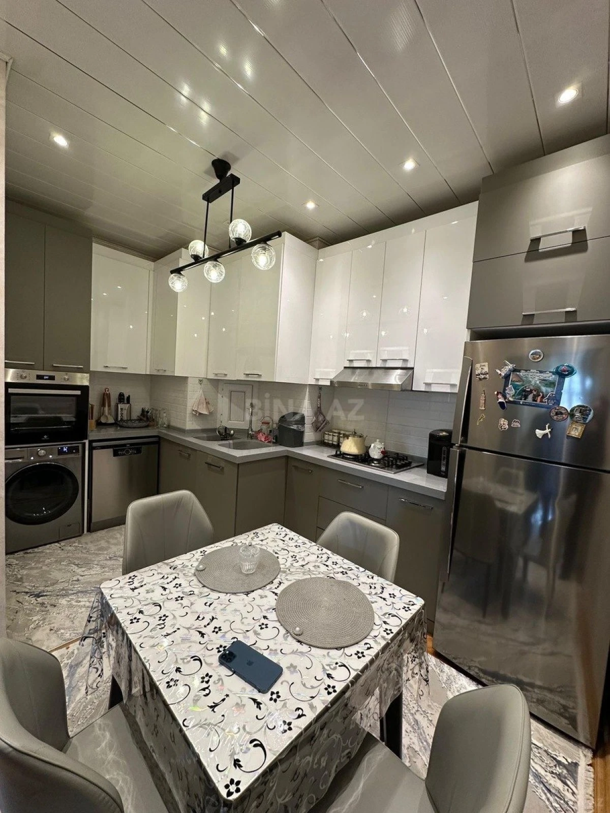 Satılır 2 otaqlı mənzil 60 m²