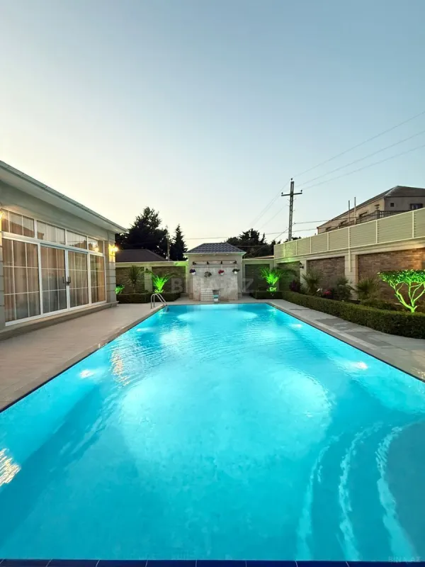 Kirayə verilir 6 otaqlı həyət evi 500 m²