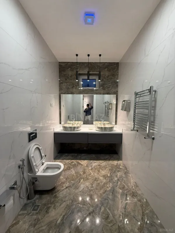 Kirayə verilir 6 otaqlı həyət evi 500 m²