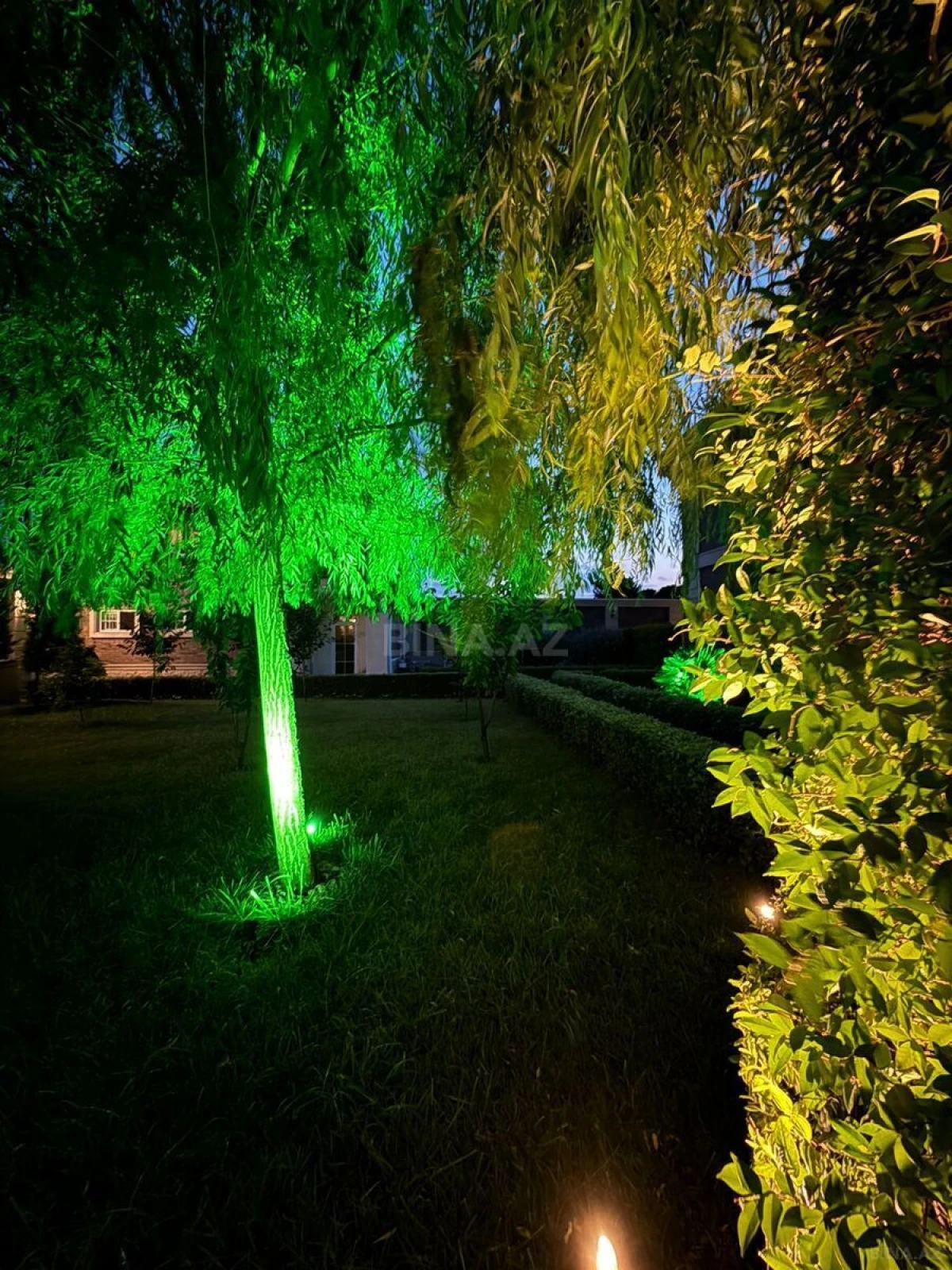 Kirayə verilir 6 otaqlı həyət evi 500 m²