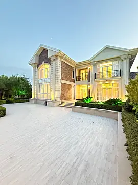 Kirayə verilir 6 otaqlı həyət evi 500 m²