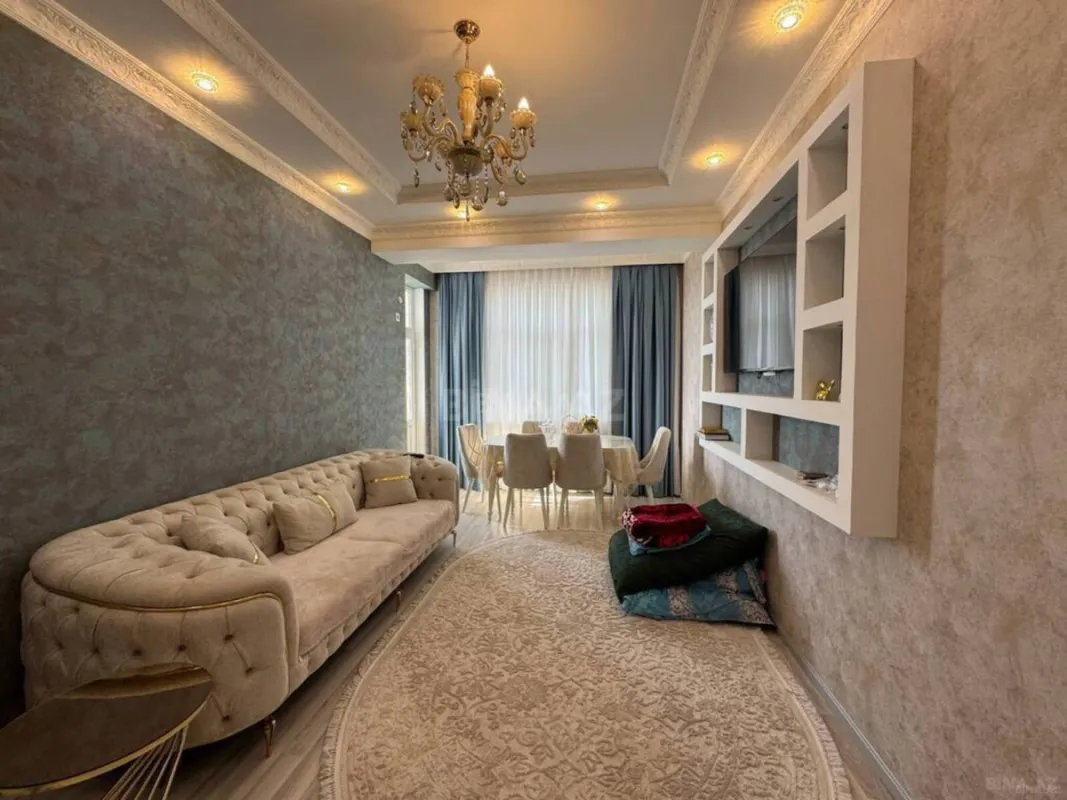 Satılır 2 otaqlı mənzil 85 m²