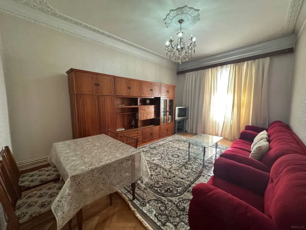 Kirayə verilir 2 otaqlı mənzil 65 m²