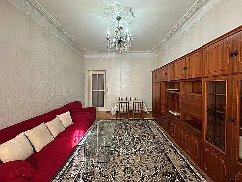 Kirayə verilir 2 otaqlı mənzil 65 m²