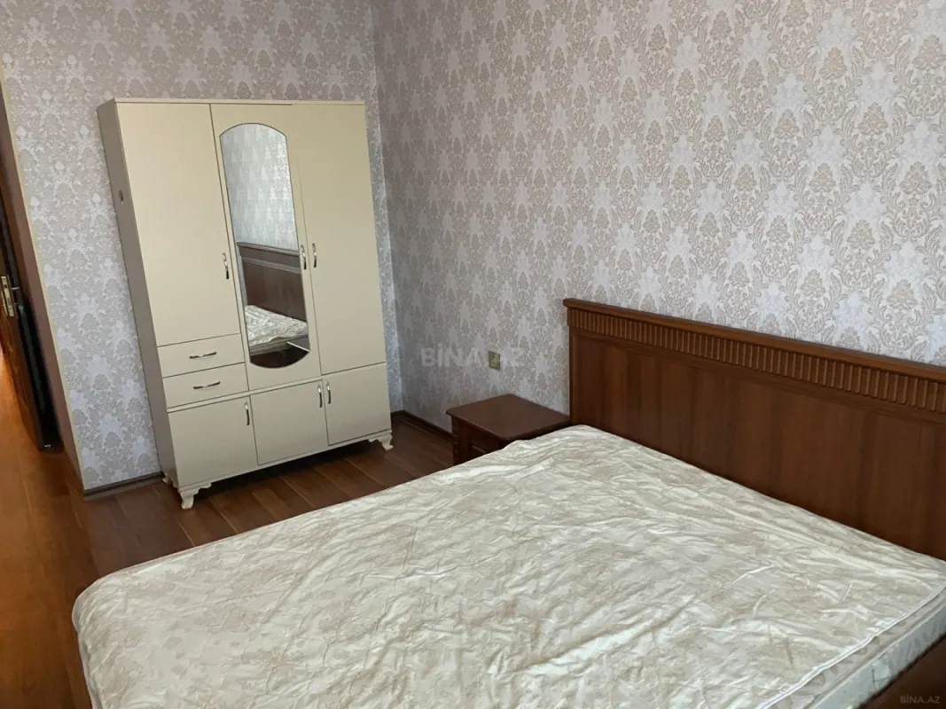 Kirayə verilir 4 otaqlı mənzil 165 m²