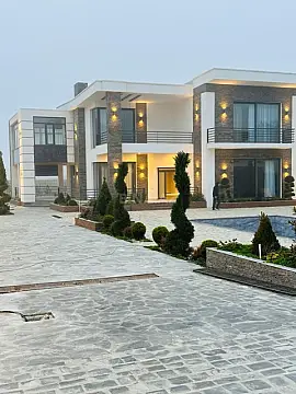 Kirayə verilir 6 otaqlı həyət evi 400 m²