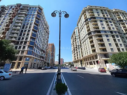 Satılır 4 otaqlı mənzil 150 m² — Bakı 4 otaq 150.00 m²