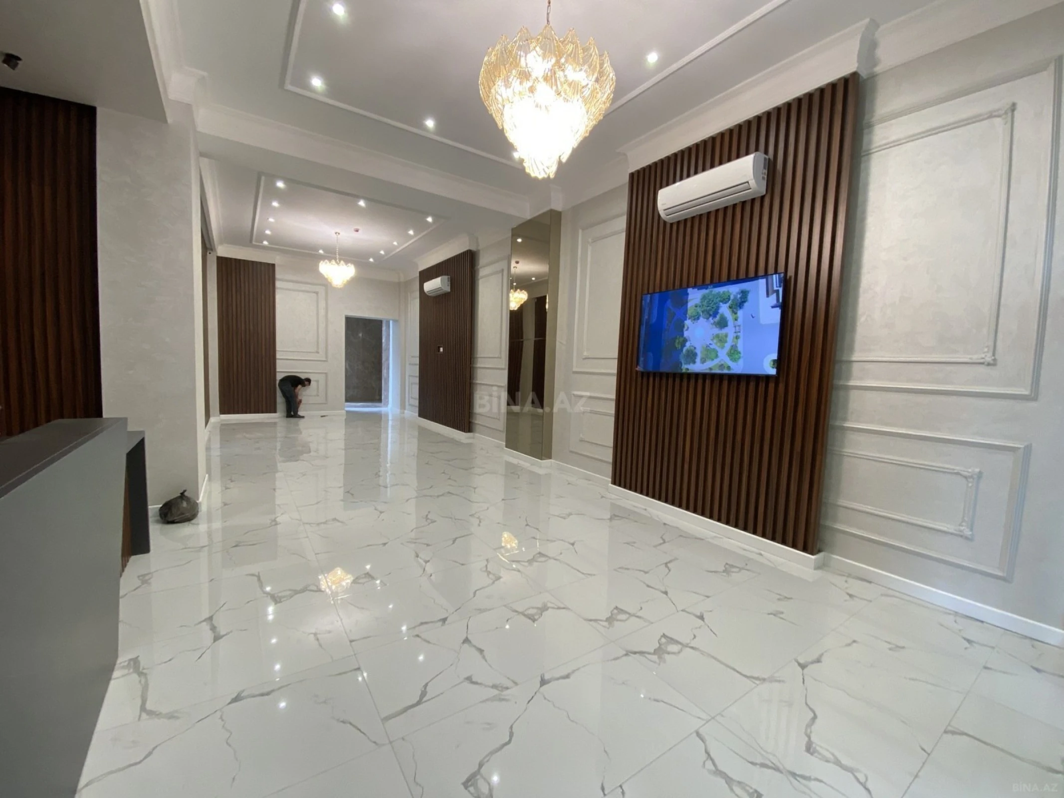 Satılır 3 otaqlı mənzil 140 m²