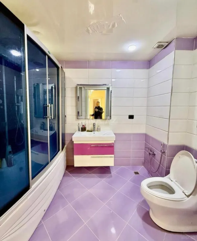 Satılır 3 otaqlı mənzil 150 m²