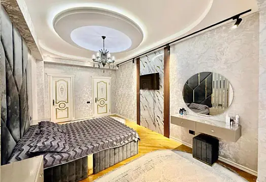 Satılır 3 otaqlı mənzil 150 m²