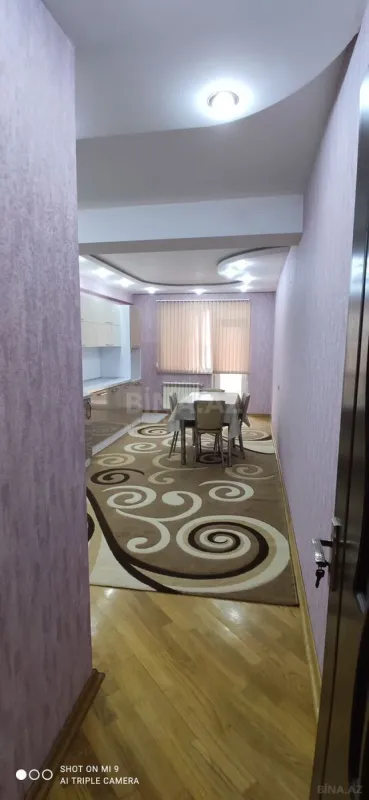 Kirayə verilir 3 otaqlı mənzil 130 m²